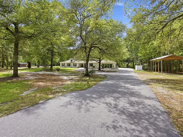 7050 NE State Road 121 — Photo 58