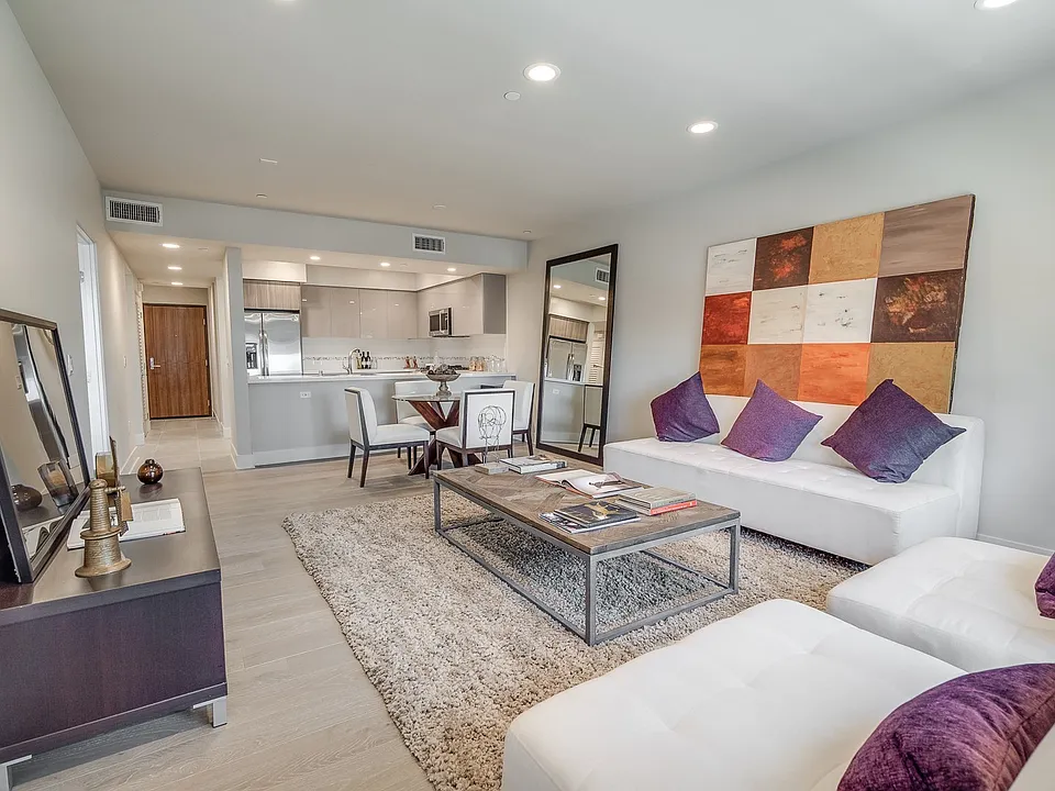 10269 Santa Monica Blvd #401