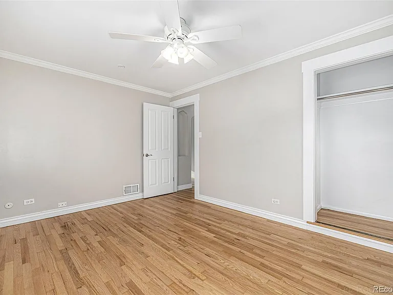 1150 S Jackson St — Photo 22