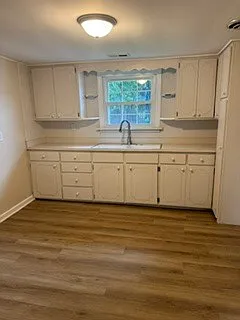 1403 Hosmer Street - 1 — Photo 2