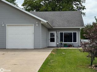 506 Crestview Dr, Le Grand, IA 50142