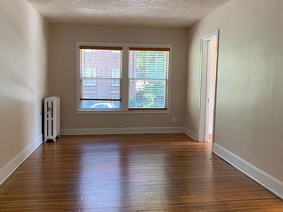 2nd image of 2726 Girard Ave S #202
