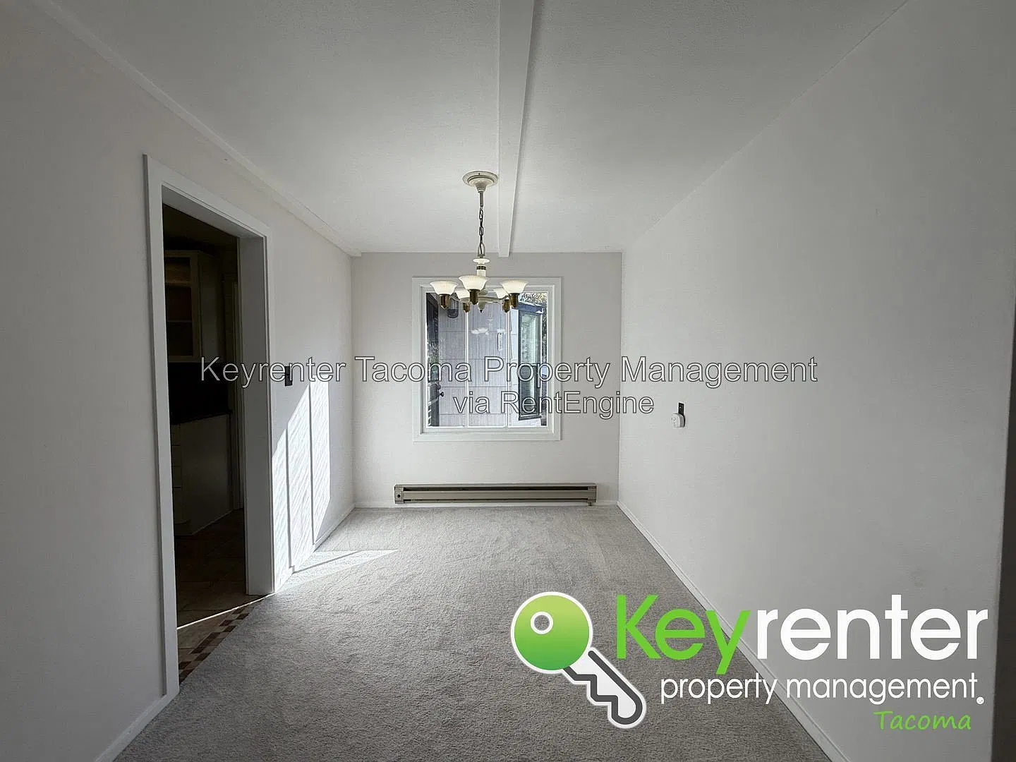 4 bed, 2.0 bath, 2072 sqft, $3,300 — Photo 4
