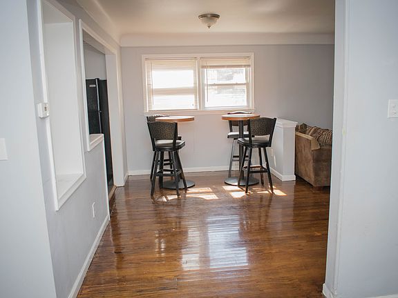 4th image of 22120 Marlow St