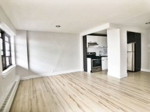 2nd image of 111 Wadsworth Ave APT 10A