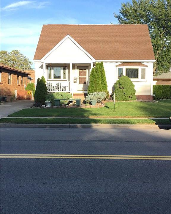 1st image of 1149 Parker Blvd