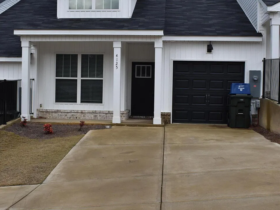 4125 Beautiful Pond Park