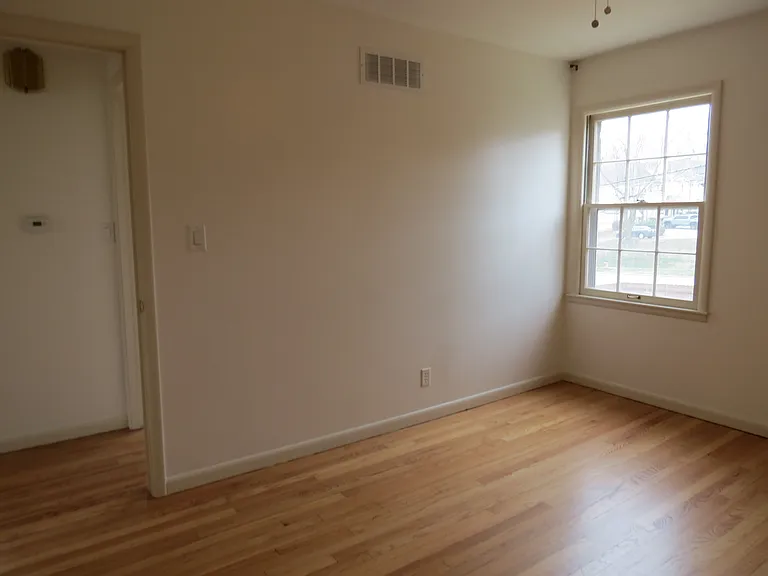 8316 Travis Ln — Photo 10
