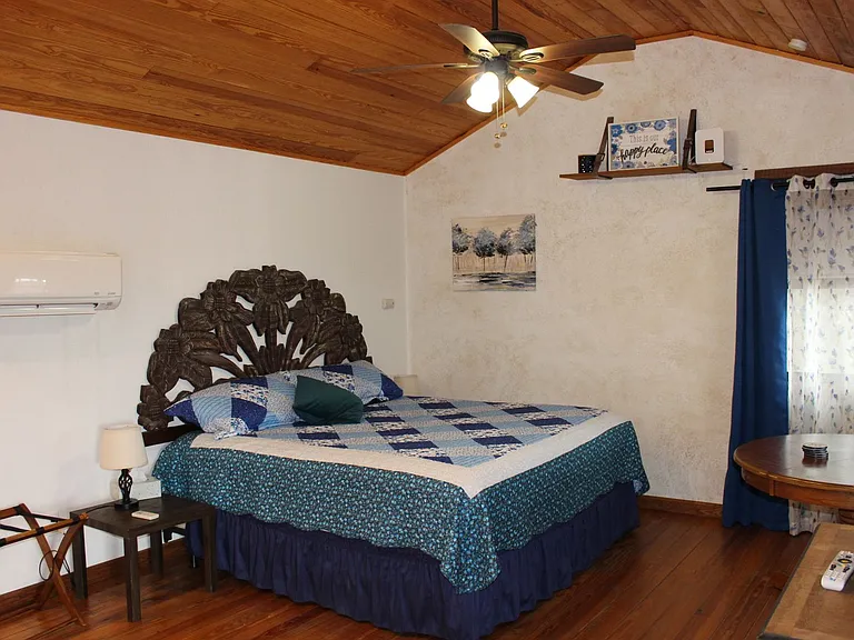 961 Buttercup Ln #2 — Photo 7