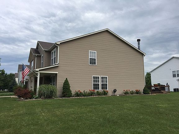 3rd image of 1063 King Maple Dr