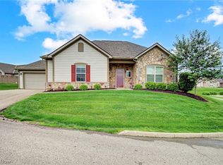 5358 E Sheffield Cir, Zanesville, OH 43701
