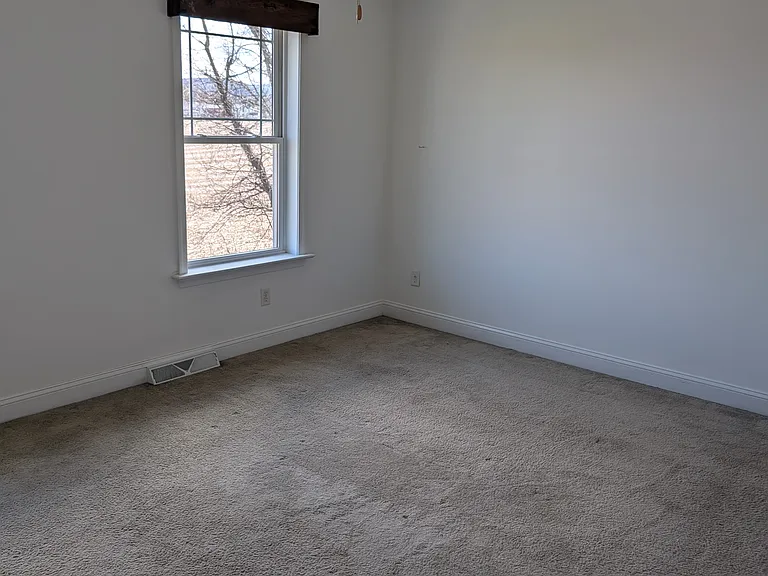 17 Victoria Ct — Photo 23