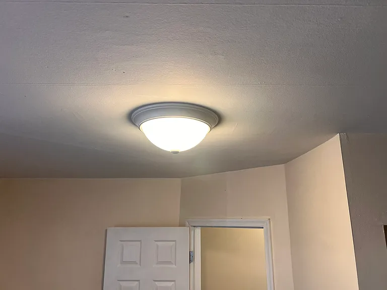 4035 Maywood St — Photo 14