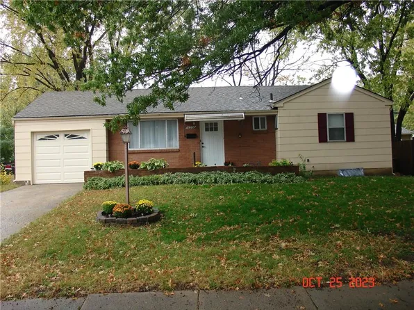 16208 E 32nd St S, Independence, MO 64055