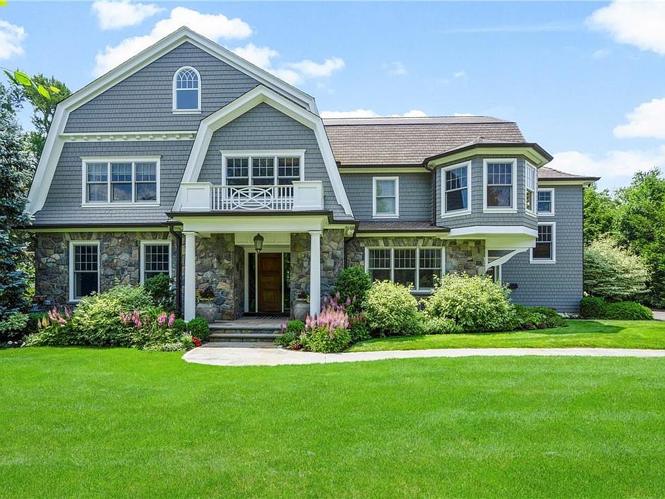 1st image of 1035 Seven Oaks Lane