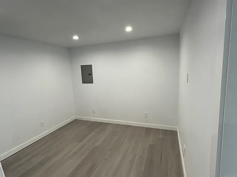 1426 Ortega St — Photo 3