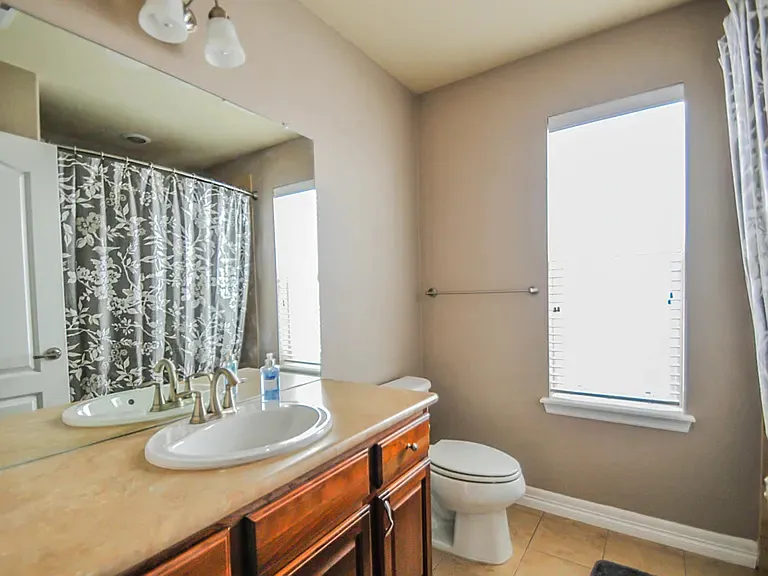 8229 S Country Club Pkwy — Photo 21