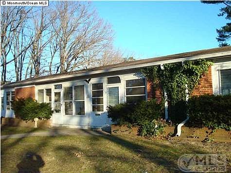 1st image of 93C Edinburgh Ln