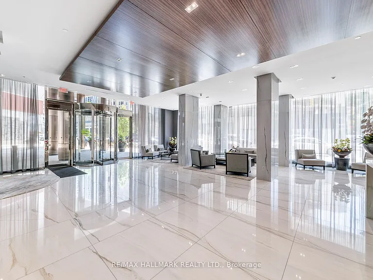 88 Davenport Rd #308 — Photo 3