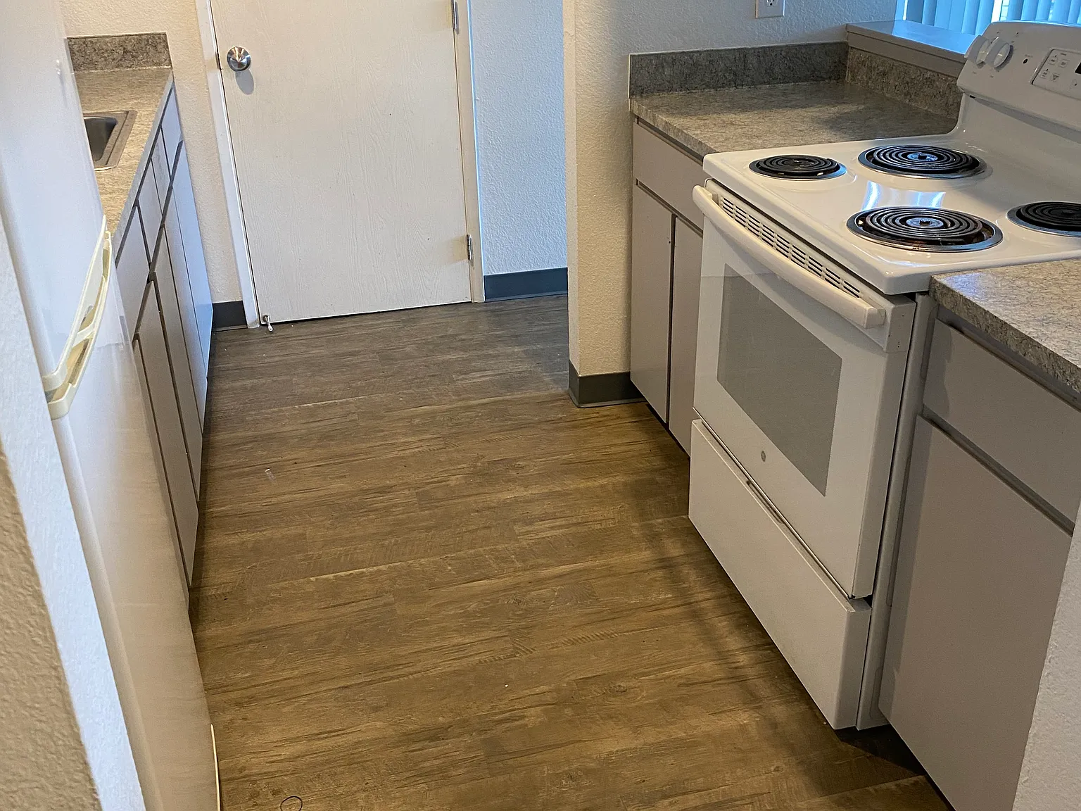 1 bed, 600 sqft, $1,400 — Photo 2