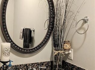 2357 Horseshoe Dr W, Toledo, OH 43615