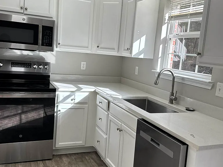 705 Magnolia Gardens Walk — Photo 10