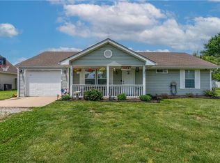 1004 S Oak St, La Monte, MO 65337