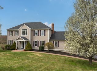 18 Overlook Ln, Guilford, CT 06437
