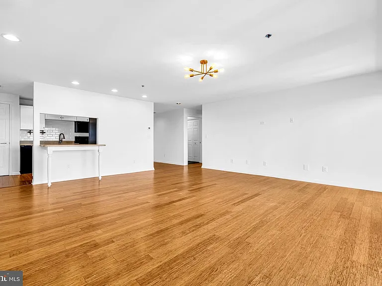 304 Academy St #202 — Photo 6