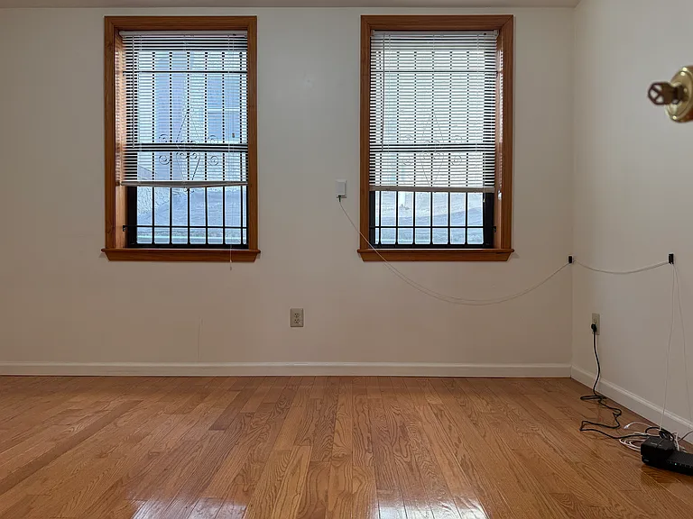 1229 Wood St #2F — Photo 24