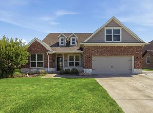 13930 Hawthorne Cir, Mont Belvieu, TX 77523