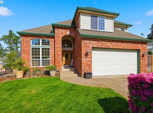 705 S 68th Pl, Springfield, OR 97478