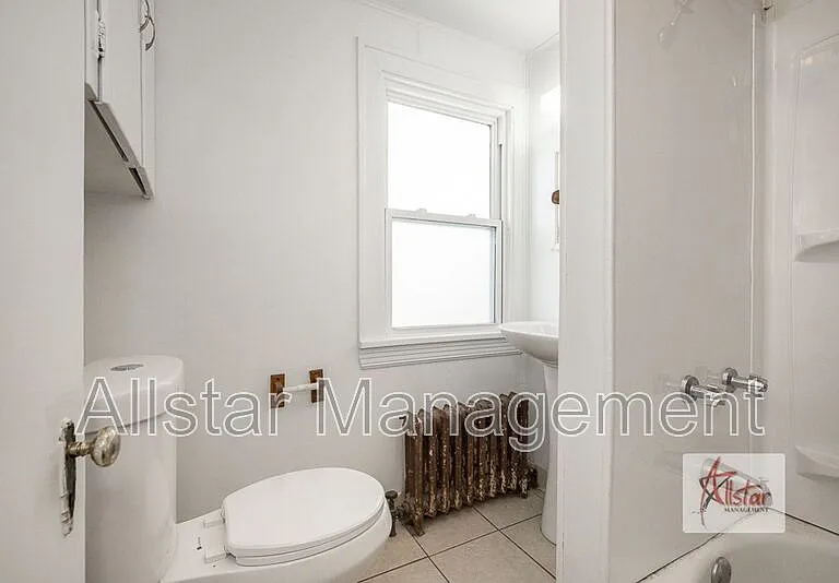 3786 W 37th St #3 — Photo 10