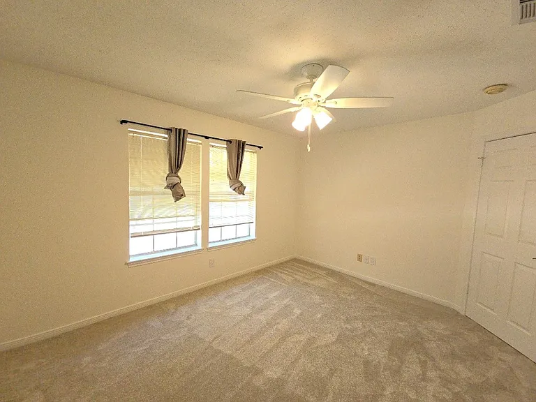 2502 Fairwind Dr — Photo 13