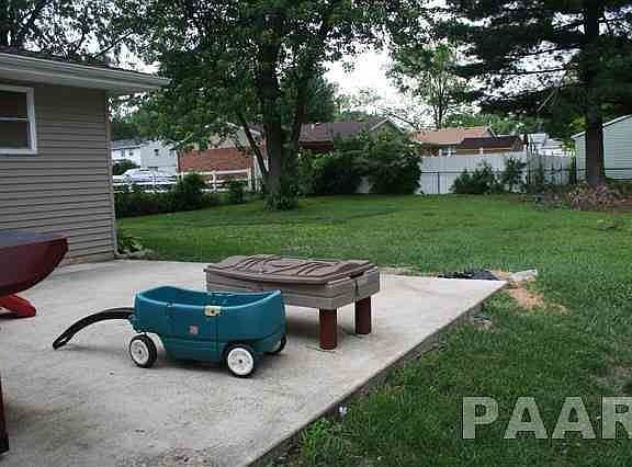 3rd image of 2107 N Ardell Pl