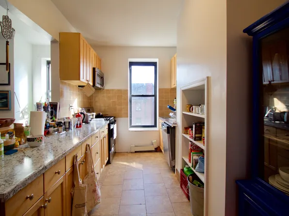 506 Greene Avenue image 10 of 26