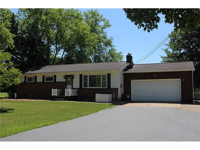 414 E Maitland Ln photo 1