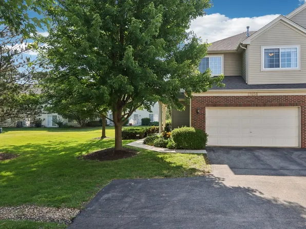 17658 S Alta Dr, Lockport, IL 60441