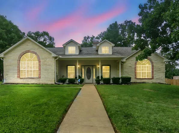 1105 Red Bud Ave, Diboll, TX 75941