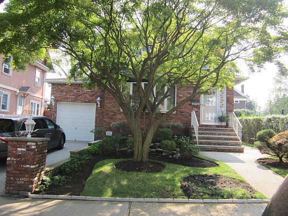 2nd image of 140 Cromwell Ave