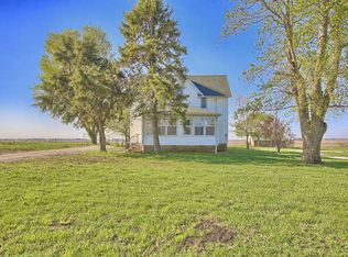 2249 County Road 300 N, Broadlands, IL