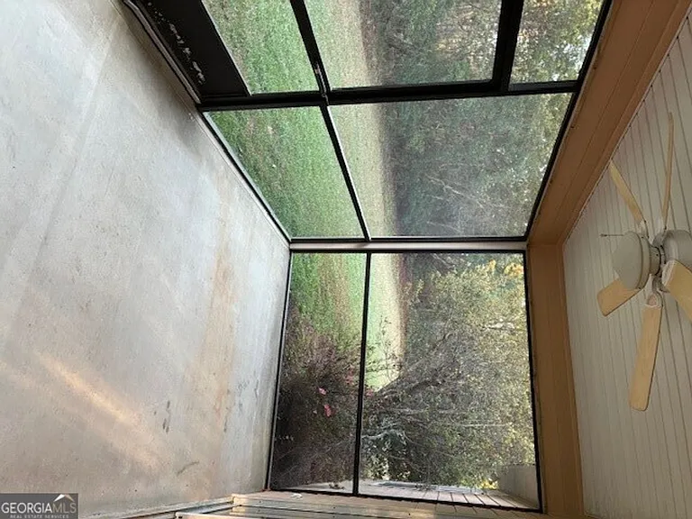 216 Holm Pl — Photo 37