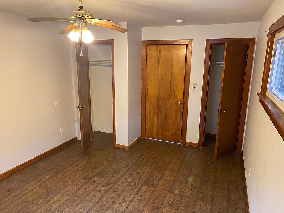 2nd image of 24 Valley Villas Ln