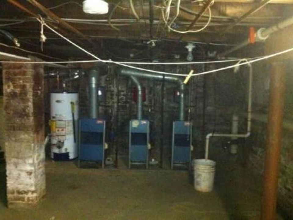 2nd image of 884 Broadway