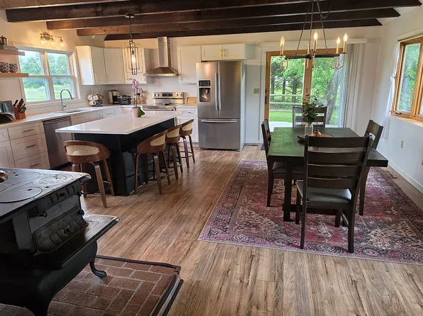 607 Us Route 5 S, Fairlee, VT 05045