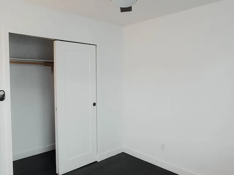10401 N 15th Ave — Photo 25