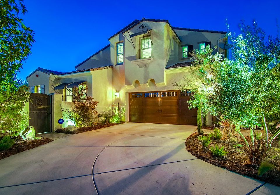1st image of 864 Hailey Ct