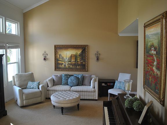 3rd image of 15529 Skyline Ct