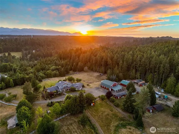 1254 NE Raspberry Ridge Lane, Poulsbo, WA 98370