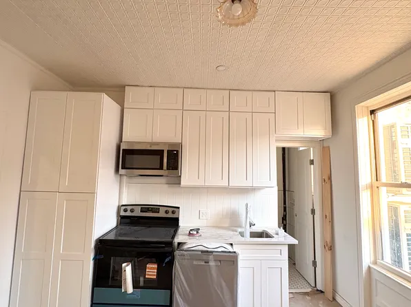 66-42 Forest Avenue image 1 of 5